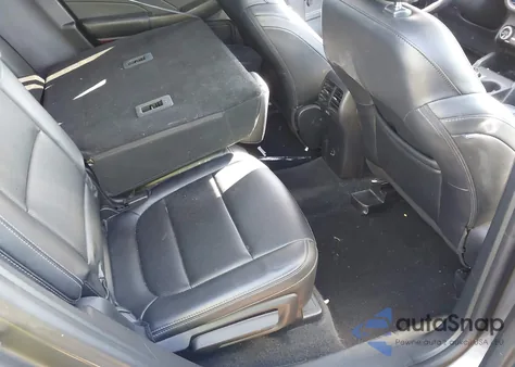 2021 Ford Escape Sel Hybrid z USA, uszkodzony, nr VIN 1FMCU0CZ9MUA77102